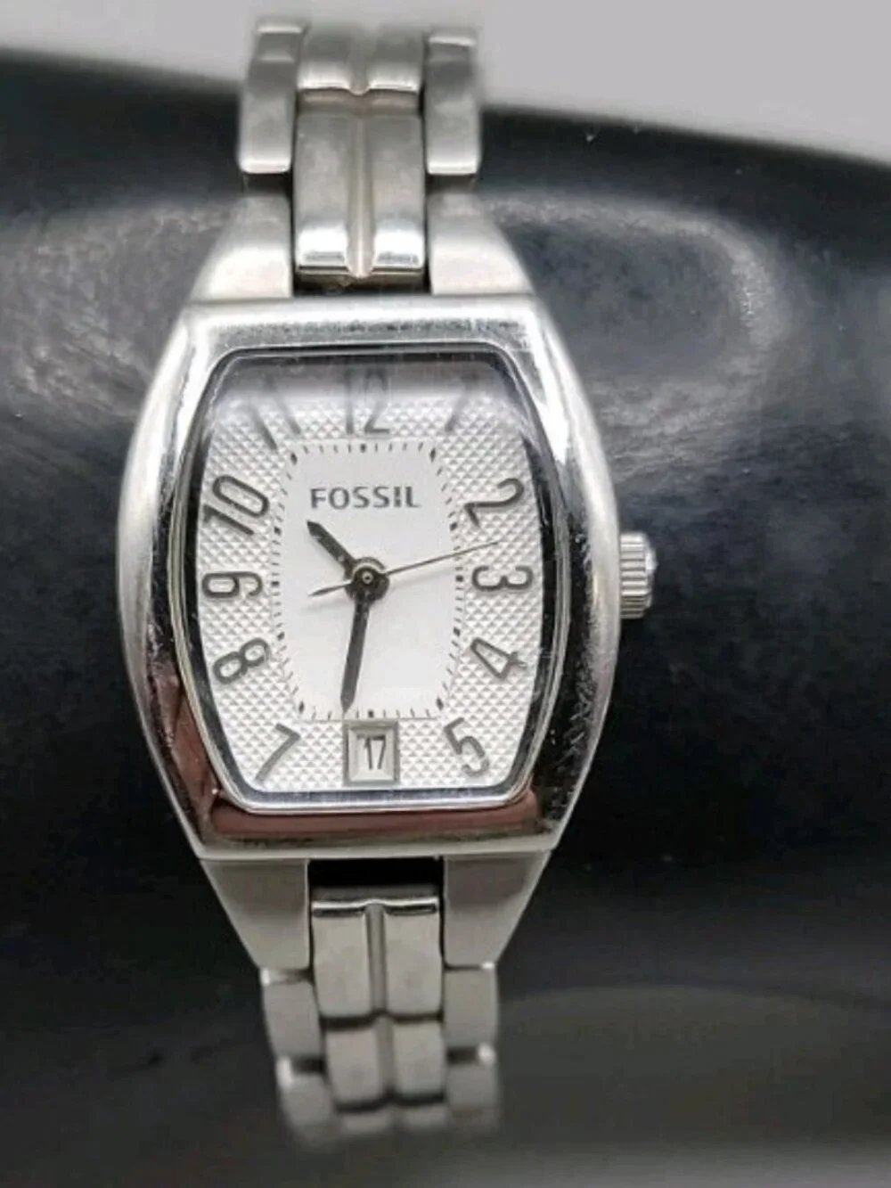 Fossil Womens Watch ES-2072 Brushed Stainless Steel 5.75